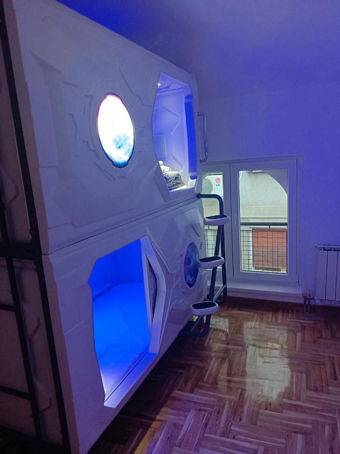 Panda Victor Space Capsule Hostel-Neo Nomad بلغراد المظهر الخارجي الصورة